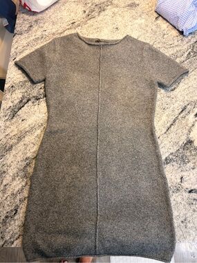 Grey Knit Short Sleeve Shift Dress